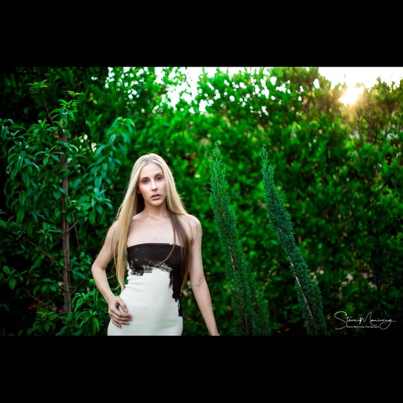 Meet your Posher, Lindsey - Picture 1 of 1